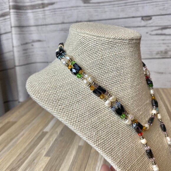 Multi Color Magnetic Beaded Necklace - Picture 6 of 7